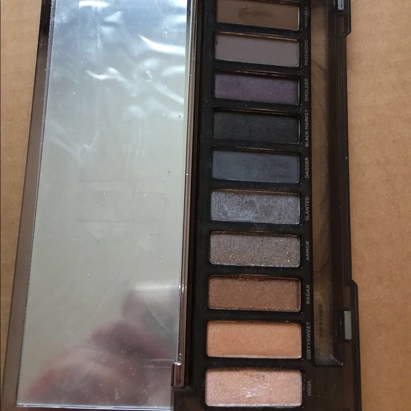 Naked Smoky Palette - Picture 4 of 4